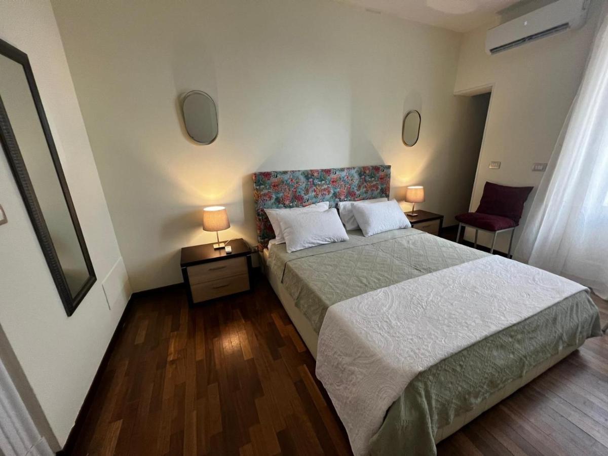 Al Castello Apartment Catania Luaran gambar